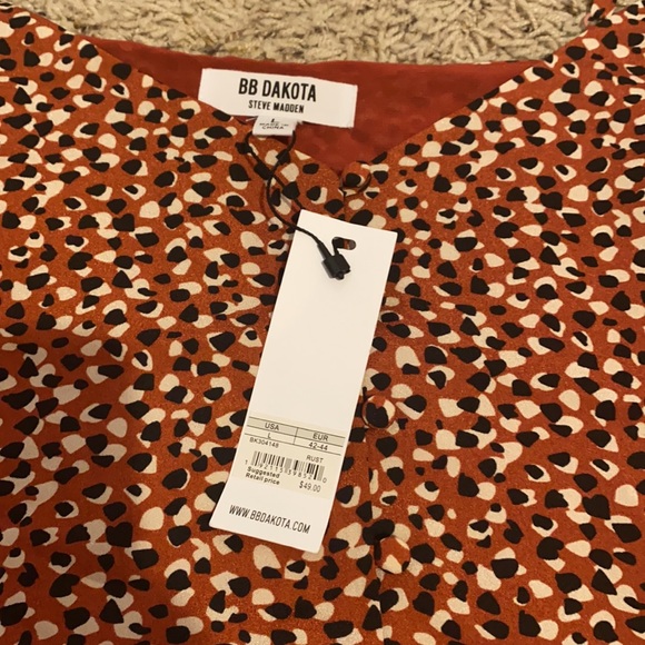 NWT Patterned Tank - Picture 2 of 5